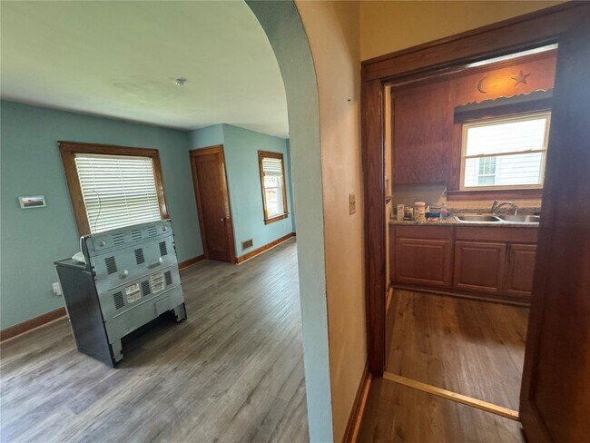 Building Photo - 1107 Bristow St