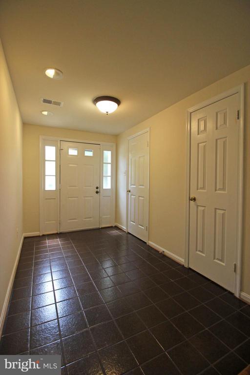 Building Photo - 5117 Bellemeade Ln