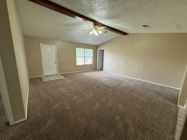 Building Photo - Beautiful House Located Near South Plains ...