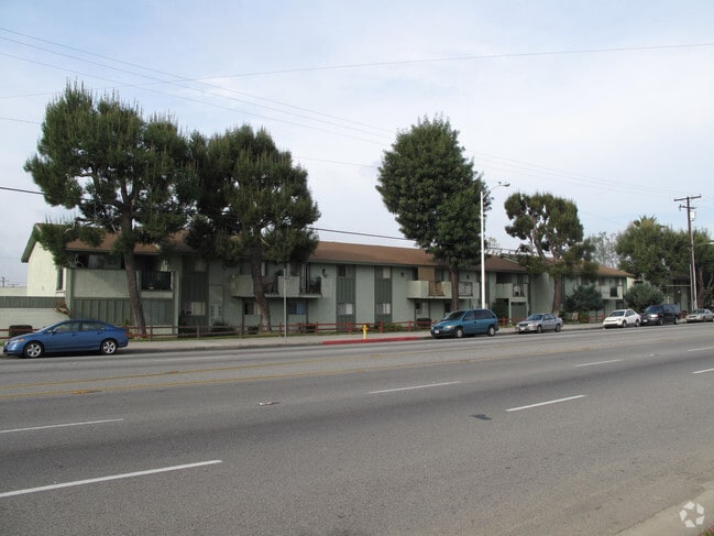 Primary Photo - 14140 Mulberry Dr