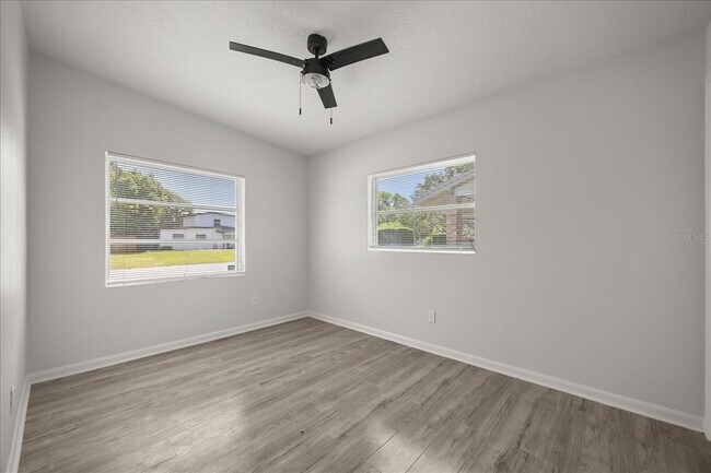 Building Photo - 1849 Viburnum Ln