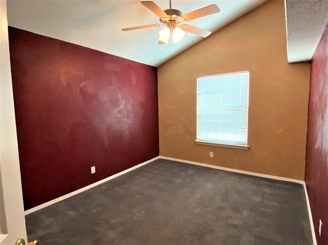 Building Photo - 12374 Paseo Lindo Dr