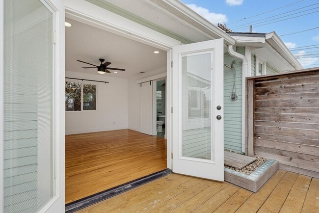 Building Photo - 4525 Saratoga Ave