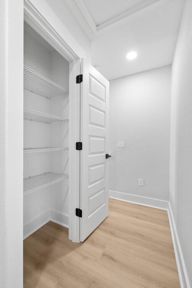 Building Photo - 2010 Lewis Turner Blvd