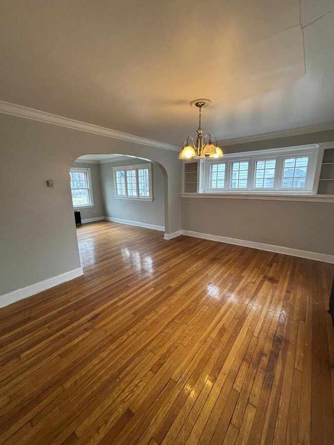 Building Photo - 3808 Kirkwood Rd