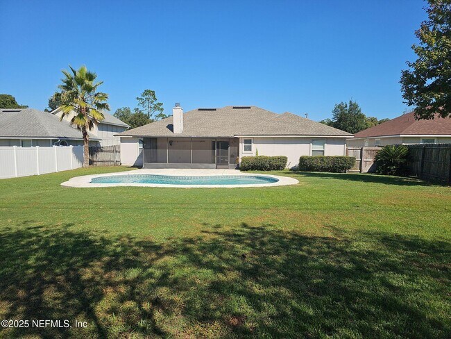 Building Photo - 1971 Belhaven Dr