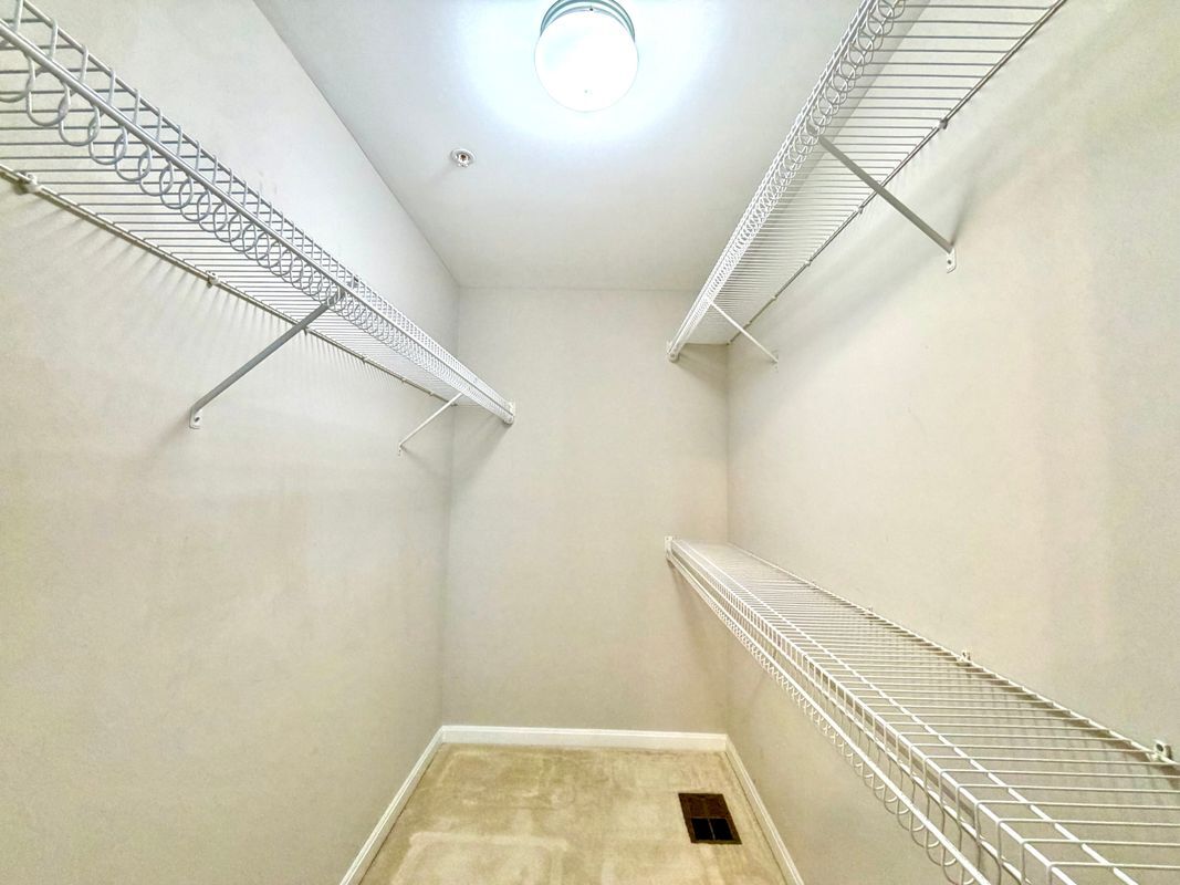 Building Photo - 307D Prettyman Dr