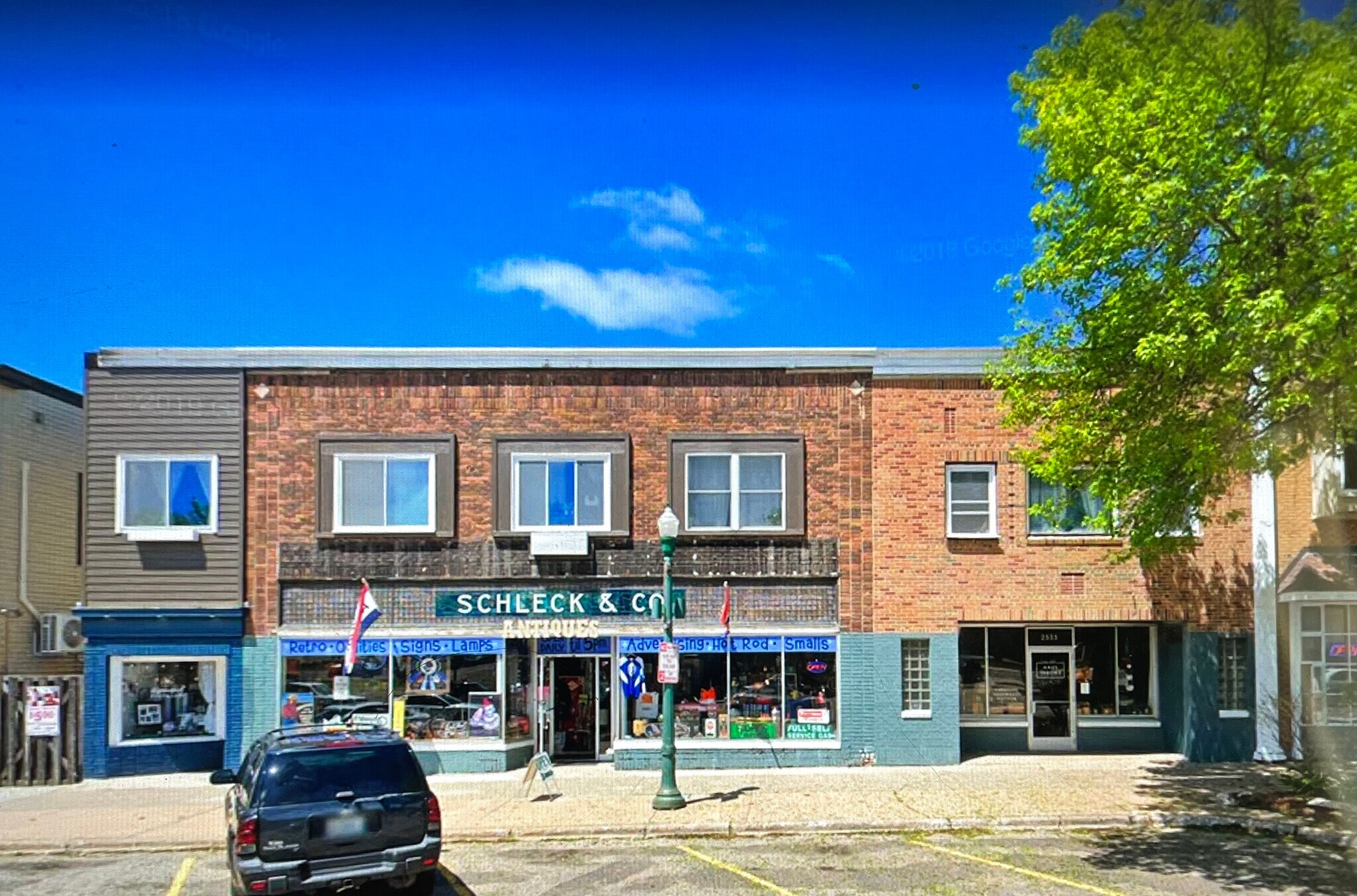 Building Photo - 2535 7th Ave E