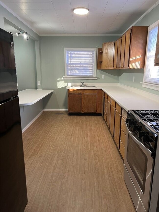 Building Photo - 1 Bedroom Duplex on Terre Hautes North Side