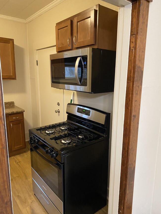 Brand new stainless appliances - 3311 Lincoln Ave