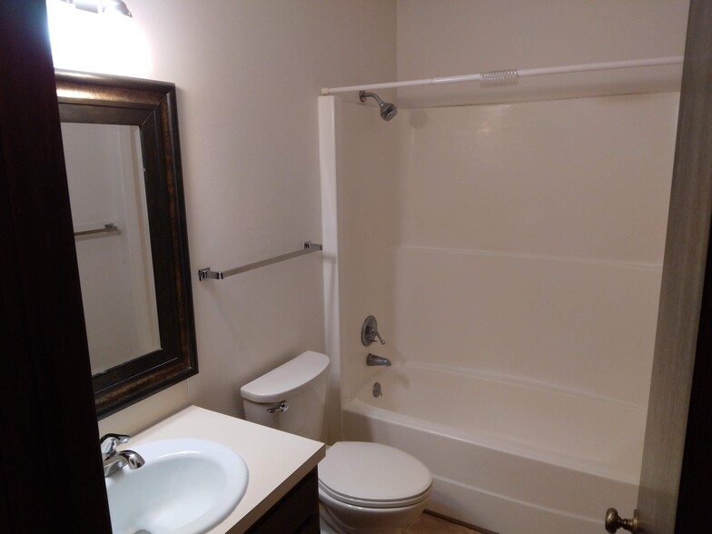 Building Photo - 2302 Prairie View East