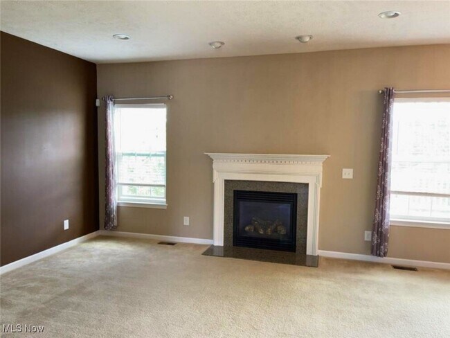 Building Photo - 5055 Lake Forest Dr