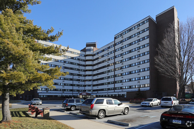 Building Photo - Park Tower Apartments