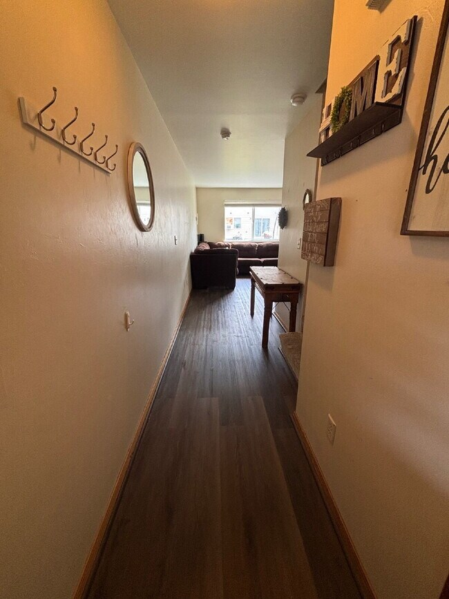 Building Photo - Charming 3-Bedroom  2.5 Bath retreat in Be...