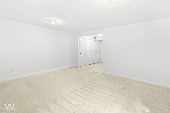 Building Photo - 7826 Gray Eagle Dr