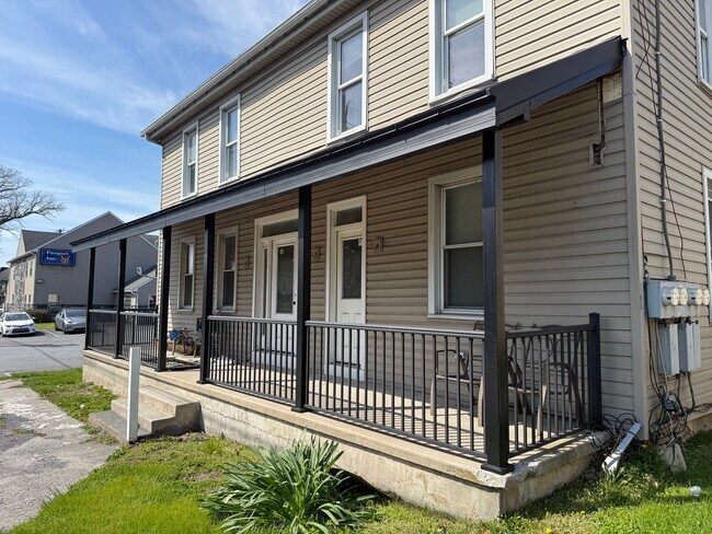 Building Photo - 3131 Lincoln Hwy E