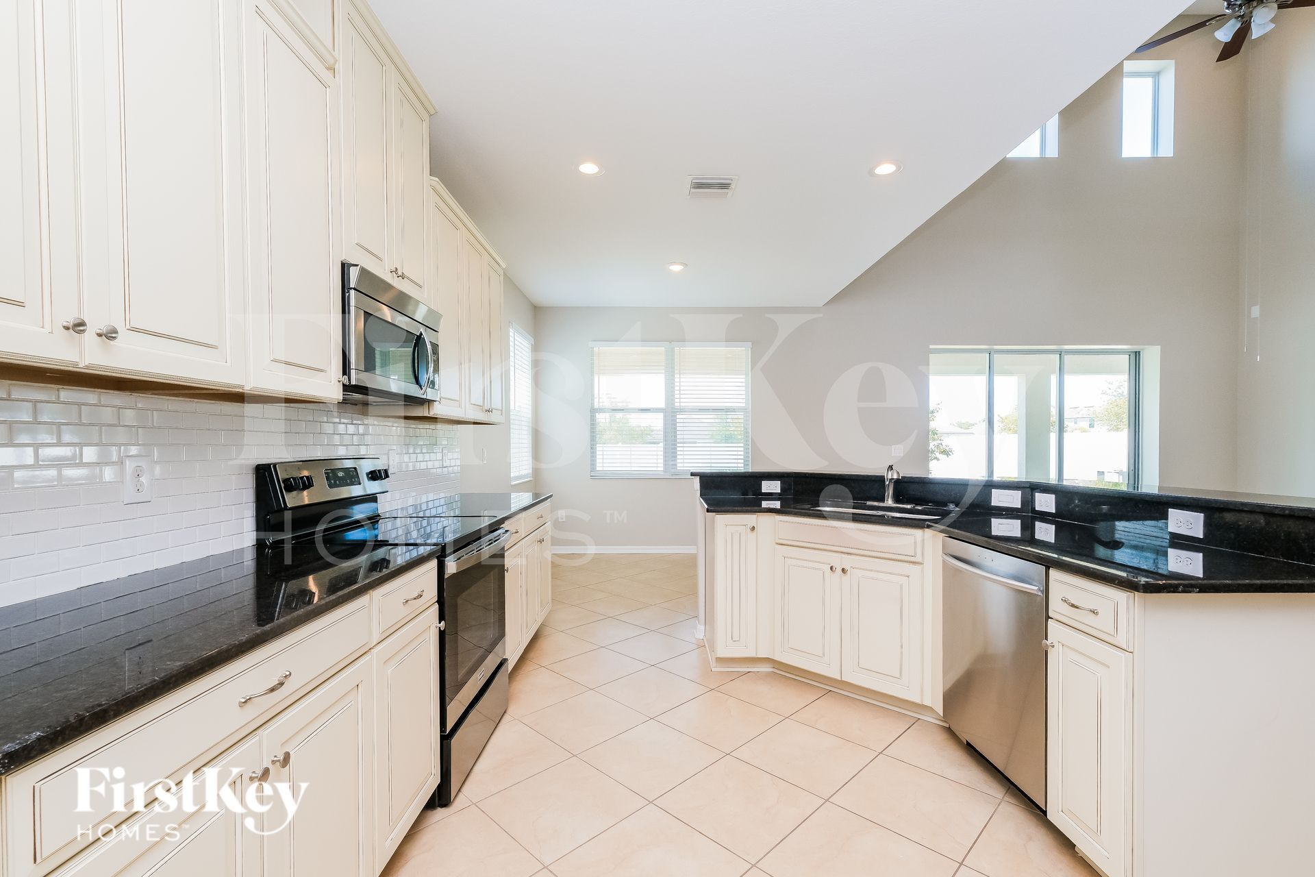 Building Photo - 8308 Round Leaf Ln