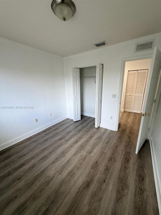 Building Photo - 8366 SW 29th St