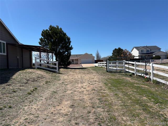 Building Photo - 8389 Saddleman Rd