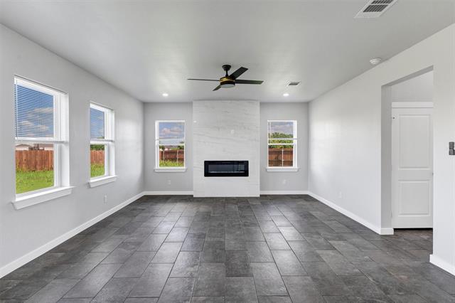 Building Photo - 576 Highview Ct