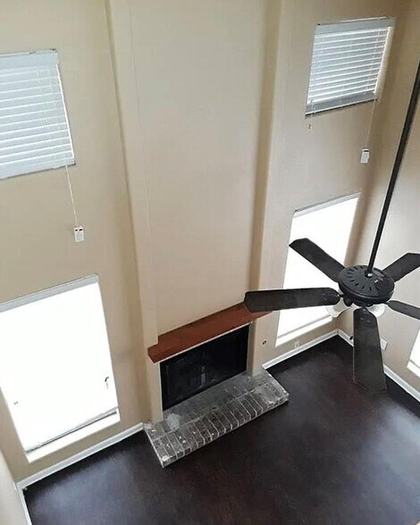 Building Photo - 5516 Boca Raton Blvd