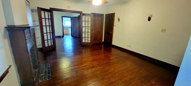 Building Photo - 2048 Iuka Ave