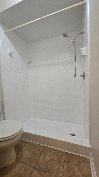 Building Photo - 1657 Tremont Ln