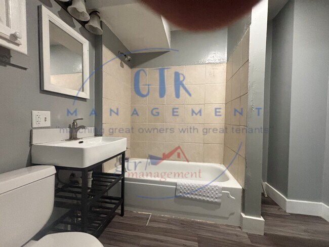 Building Photo - 5348 N 25th St