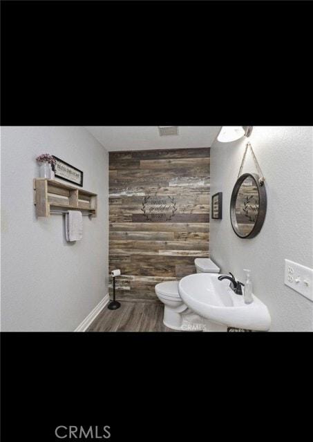 Building Photo - 5808 Boca Raton Way