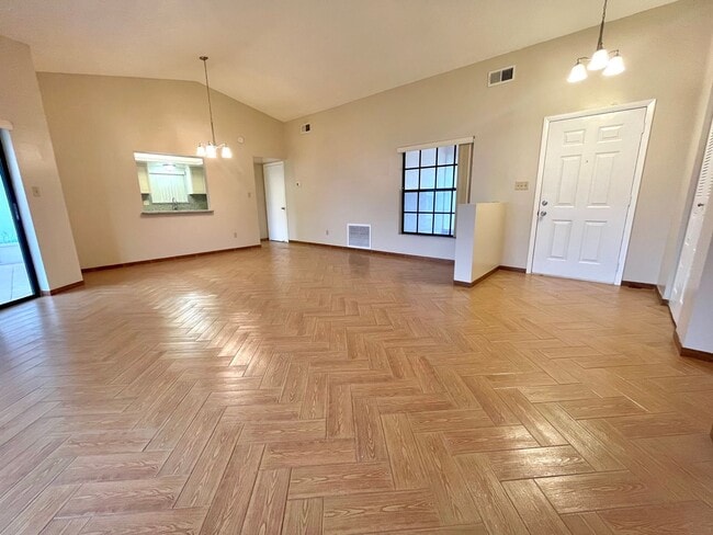 Building Photo - Orlando - 2 Bedroom, 2 Bathroom Single Family Room