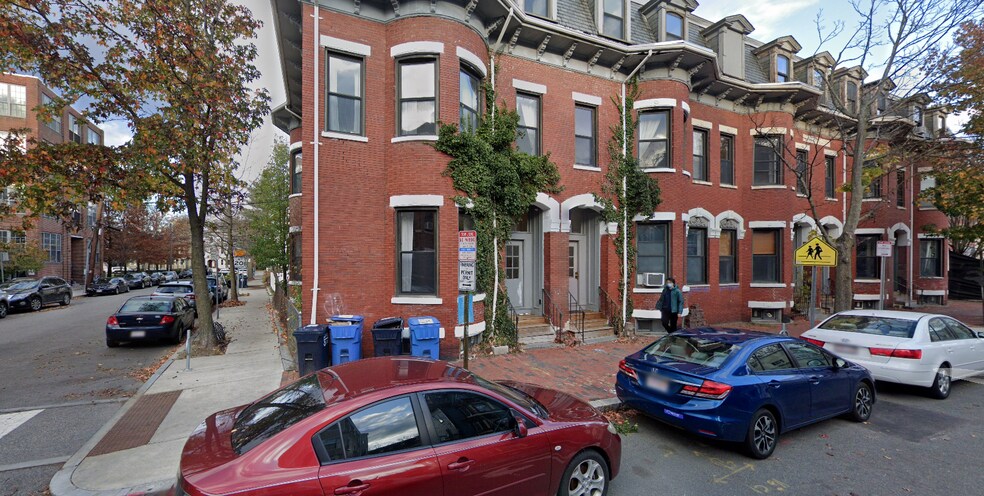 Building Photo - 183 Harvard St