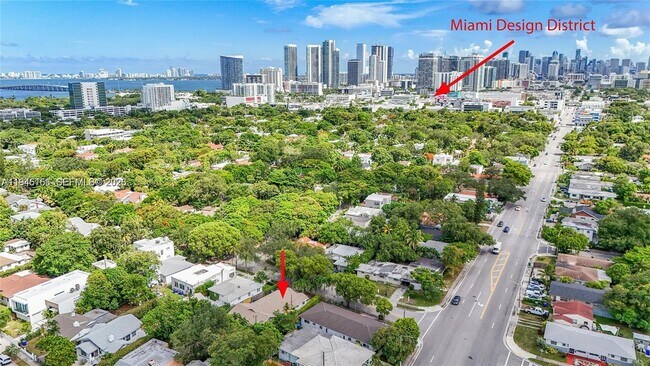 Building Photo - 21 NE 48th St