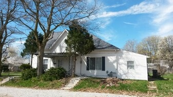 Building Photo - 328 Milton Ave