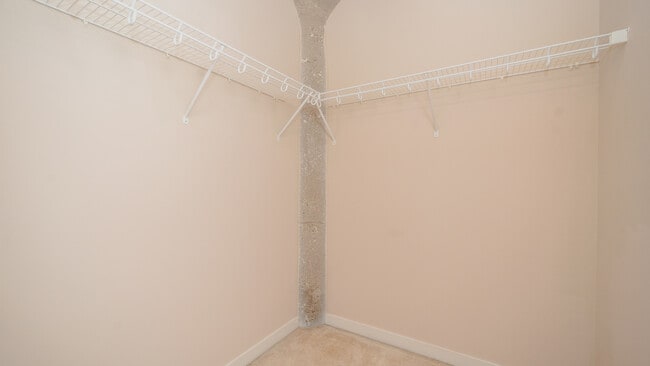 Building Photo - 1150 W 15th St