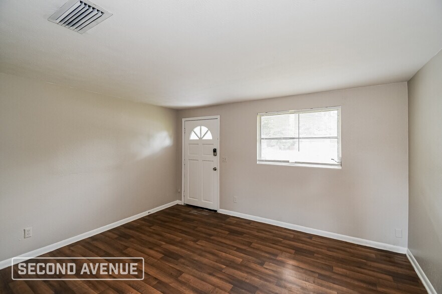 Building Photo - 5649 Tempest St