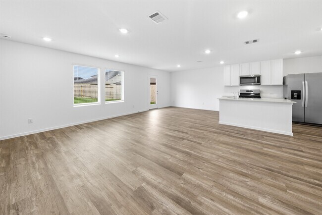 Building Photo - 40810 Hawthorne Glades St