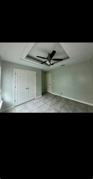 Building Photo - 205 Teak Dr