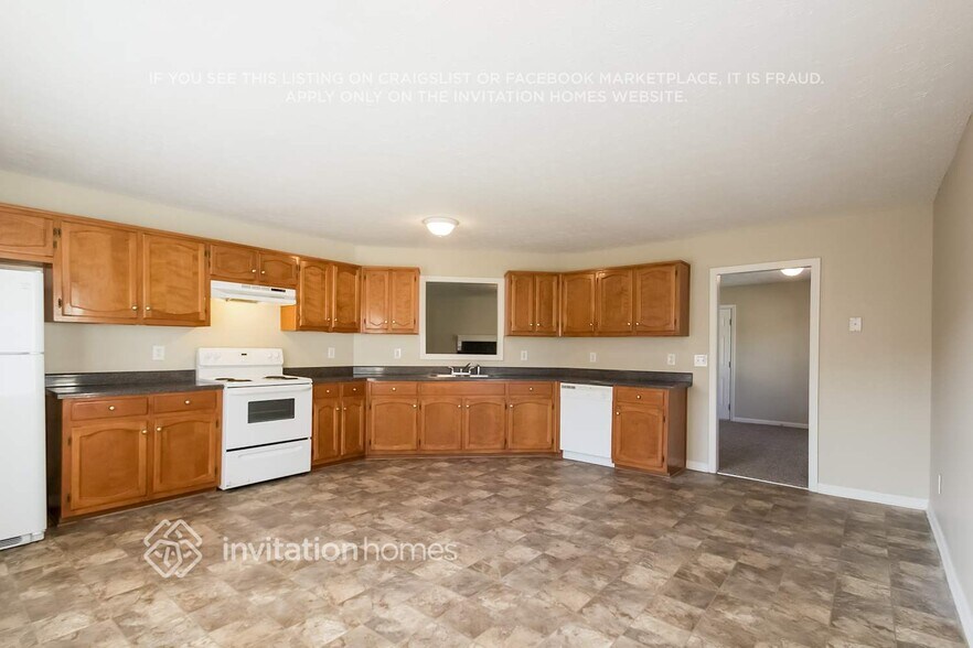 Building Photo - 516 Shaggy-Hickory Tr