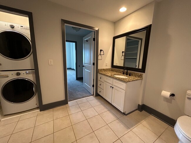 Building Photo - 721 Gov Morrison St