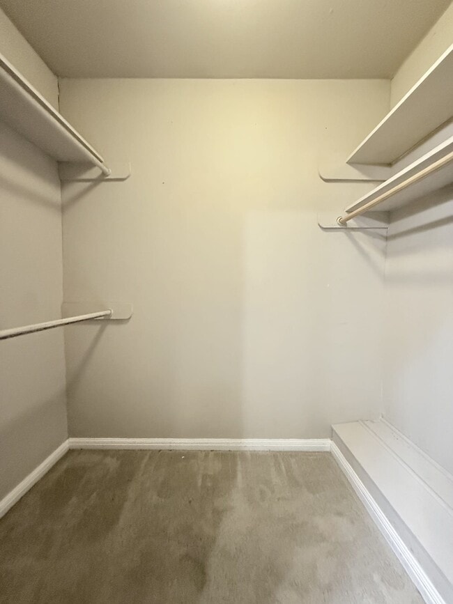 Building Photo - 1200 E Franklin St