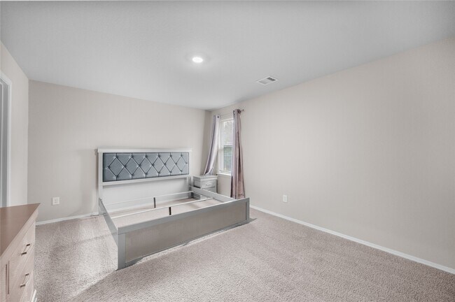 Building Photo - 707 Long Cedar Dr