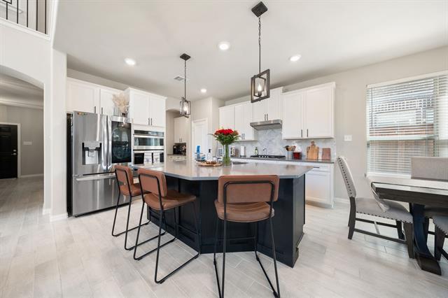 Building Photo - 2093 Almassera Dr