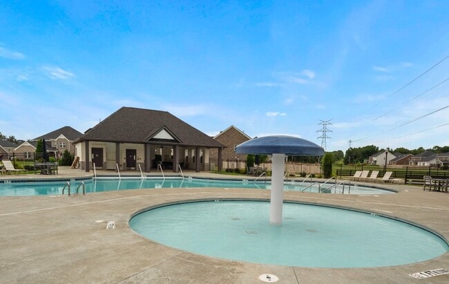 Building Photo - 4 Bedroom, 3 Bath Home w/ 2 Car Garage