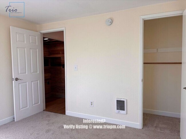 Building Photo - 580 N 51st St