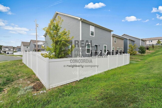 Building Photo - 317 Sportsman Dr