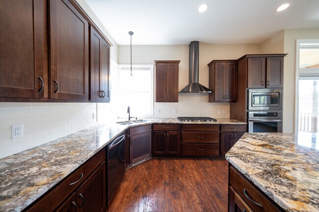 Building Photo - 9352 Wilderness Cove
