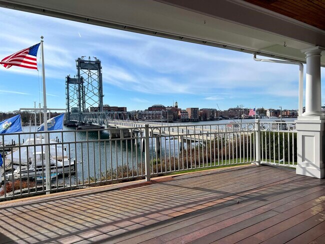 Building Photo - 4 Island Ave