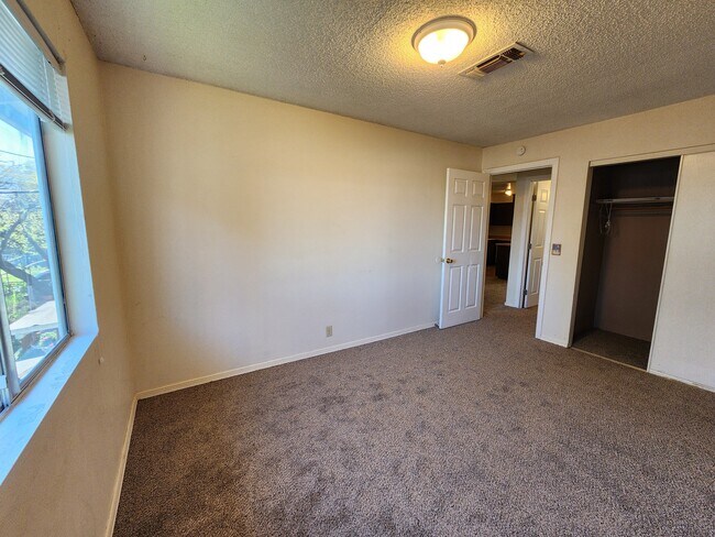 Building Photo - 55 Mina Ave