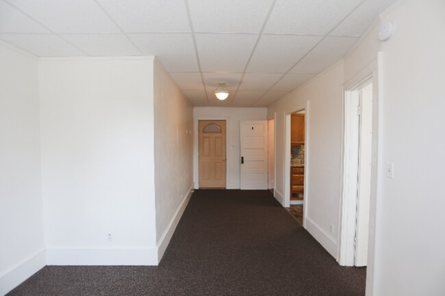 Building Photo - 222 E Aurora St