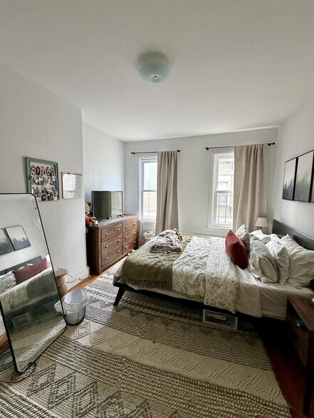 Building Photo - 21 Ellery St